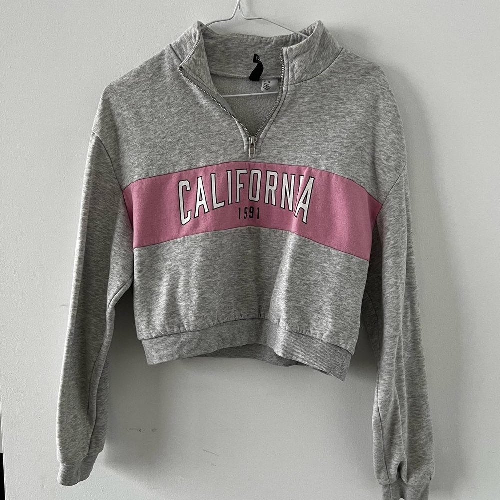 Divided 1/4 Zip Sweatshirt